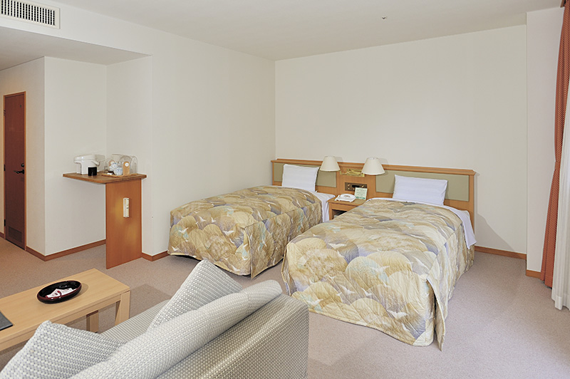 Western Room 2